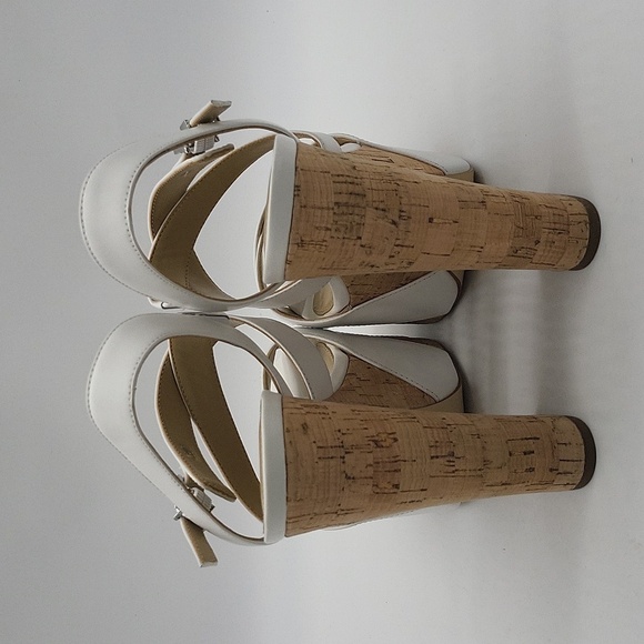 905- MICHAEL Michael Kors Suki Leather Platform Sandal Size 7 M NWT - Picture 7 of 14